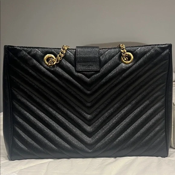 Yves Saint Laurent Black Quilted Shoulder Bag with Gold Chains - Picture 2 of 9